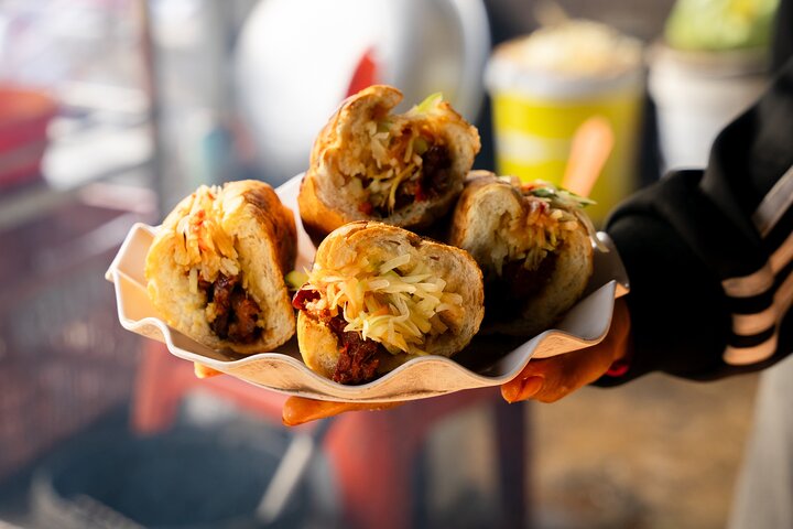 Ultimate Phnom Penh Food Tour by Tuk Tuk: 20 Tastings and Drinks
