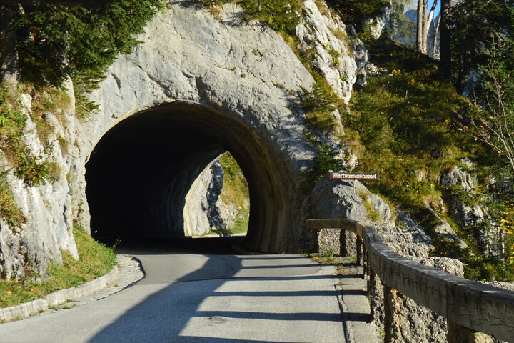 WWII Historical Eagle's Nest Guided Tour in Berchtesgaden Germany