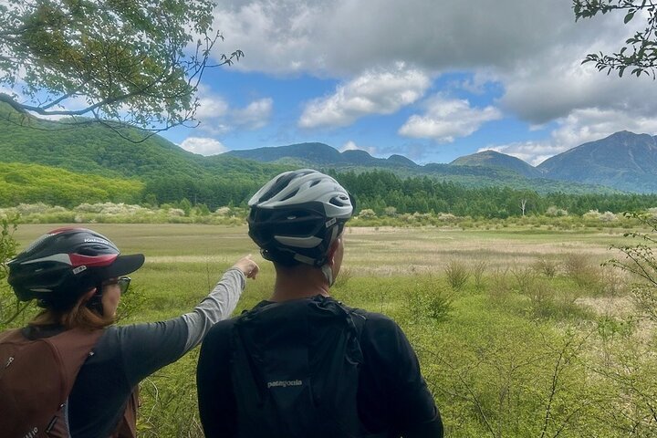 Nikko: Kegon Falls & Lake Chuzenji 3-Hour E-Bike Tour