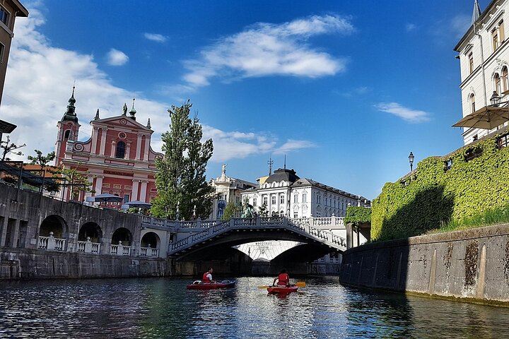 Postojna Cave and Castle with Ljubljana starts from Maribor
