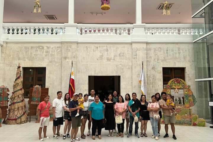 Bohol Chocolate Hills, Tarsiers & Loboc River Shared Tour
