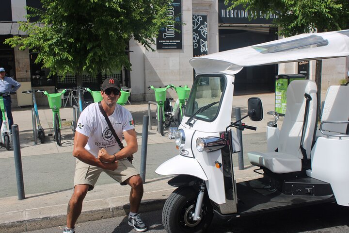 Old Lisbon : Private Guided Tour by Electric Quad & Tuk Tuk