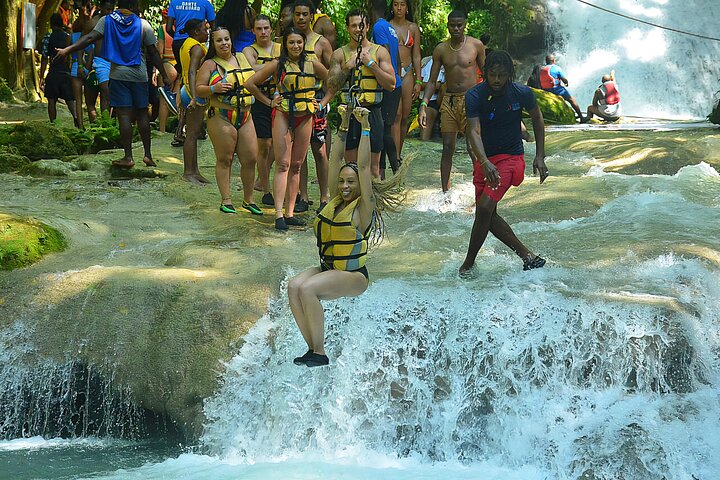Blue Hole and River Tubing Ocho Rios