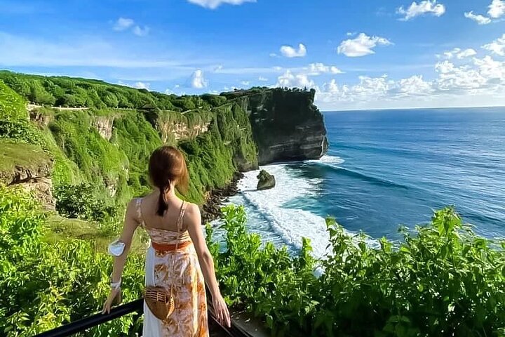 Uluwatu Temple Entry and Kecak Fire Dance Ticket