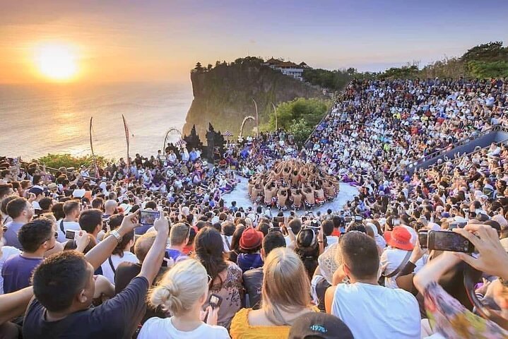 Uluwatu Temple Entry and Kecak Fire Dance Ticket