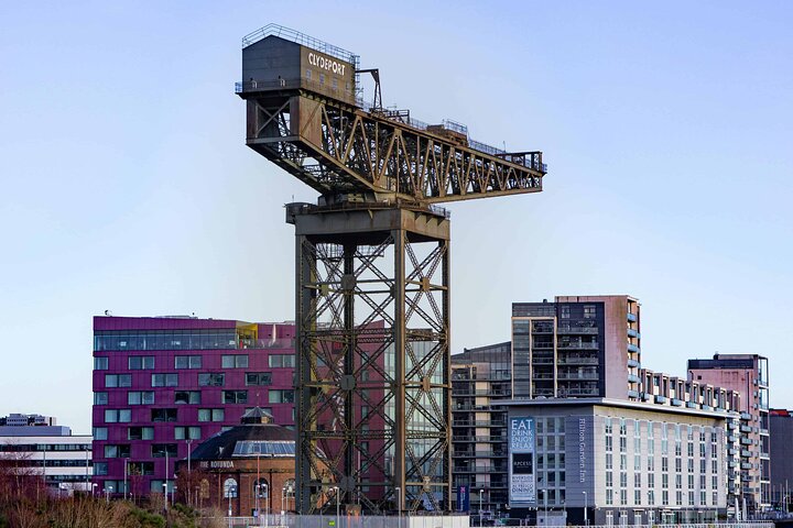Edinburgh: Privately Guided Day Tour of Glasgow in Luxury Minivan
