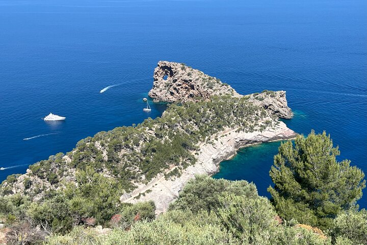 Secret Corners and Tastes of Mallorca Private Experience