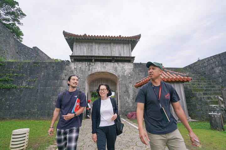 Okinawa Shuri Castle Peace Walking Tour