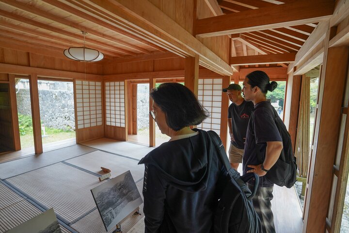 Okinawa Shuri Castle Peace Walking Tour