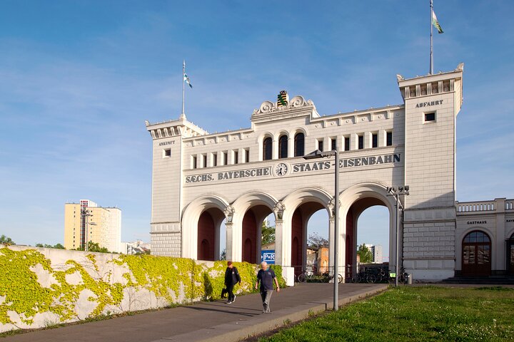 Leipzig exclusive : Guided bike tour for a private group