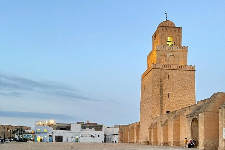 Private Luxury Tour: Kairouan, El Jem & Monastir or Sousse