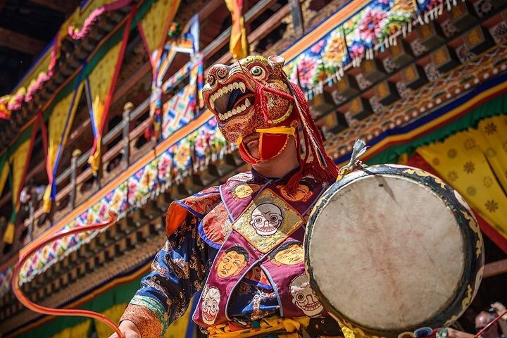 Private 8 Days Best Bhutan Tour with Exclusive Guide and Car