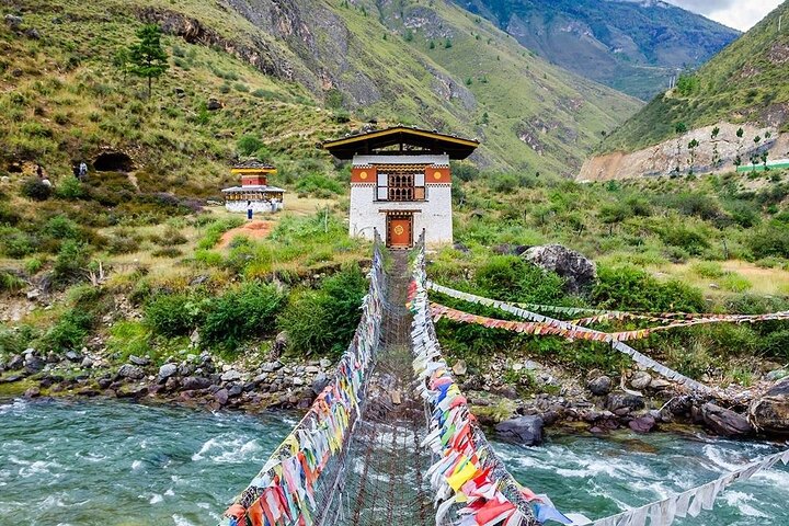 Private 8 Days Best Bhutan Tour with Exclusive Guide and Car