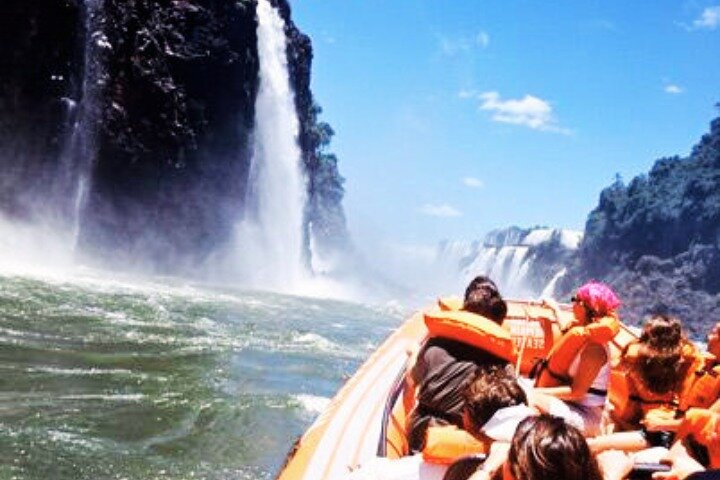 Under the Iguazu Falls live the Great Adventure + Train & Safari