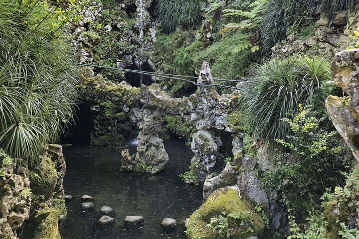 Half-Day Sintra: Pena Palace & Regaleira Small-Group Tour