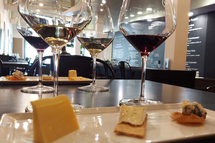 Healdsburg Wine and Food Pairing Guided Walking Tour
