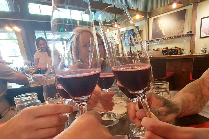 Healdsburg Wine and Food Pairing Guided Walking Tour