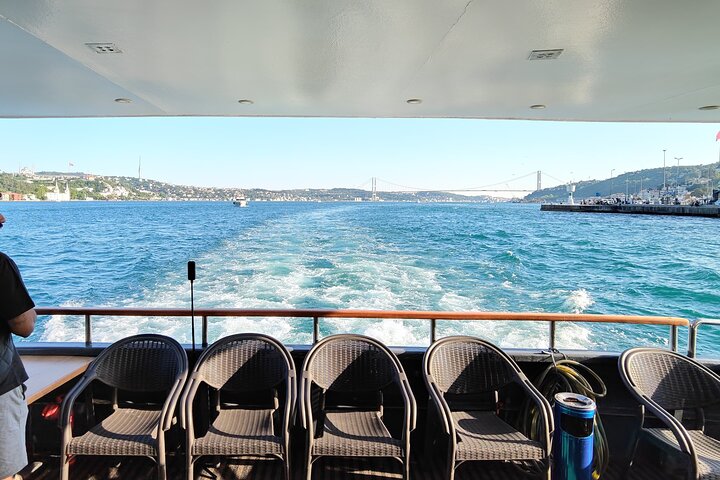 Enjoy Istanbul’s Bosphorus:2-Hour Daytime, Sunset & Night Cruises
