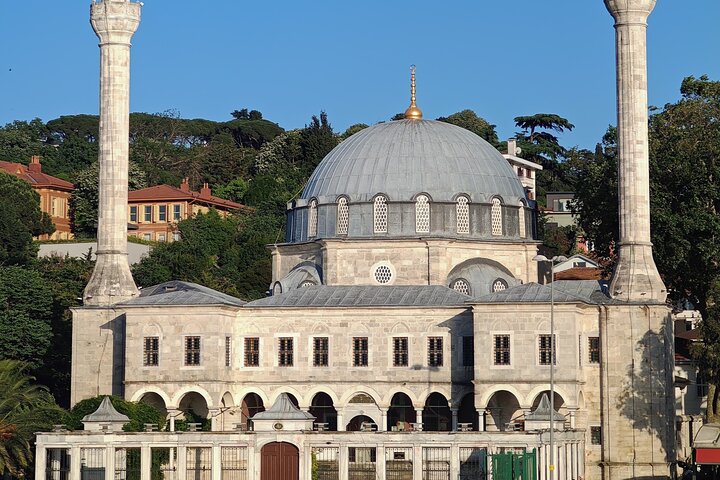Enjoy Istanbul’s Bosphorus:2-Hour Daytime, Sunset & Night Cruises