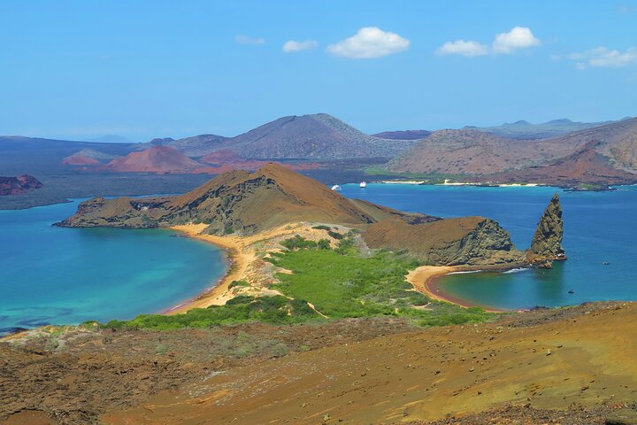 Day Tour to Bartolomé Island and Sullivan Bay