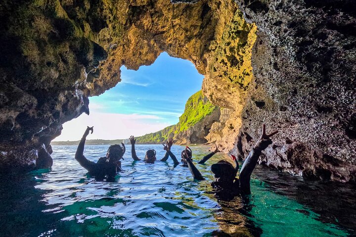 [Okinawa Blue Cave] Snorkeling with Private Guide+ Free Photos