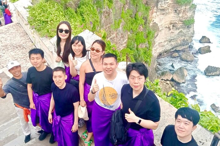Uluwatu Temple Entry and Kecak Fire Dance Ticket