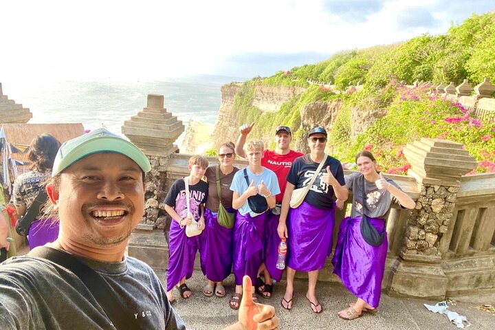 Uluwatu Temple Entry and Kecak Fire Dance Ticket