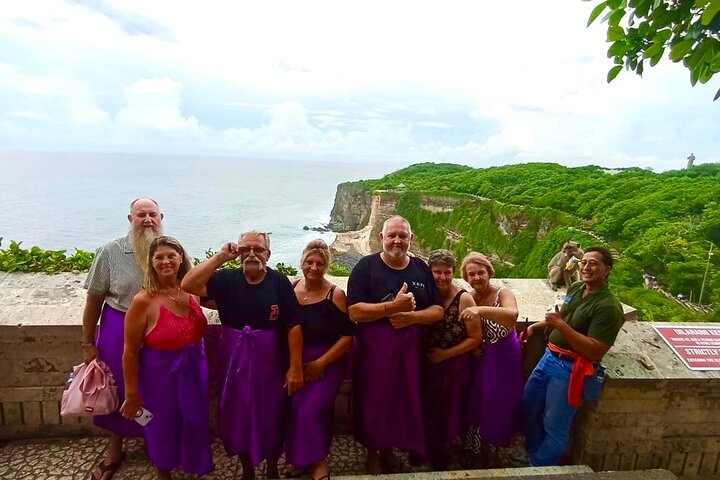 Uluwatu Temple Entry and Kecak Fire Dance Ticket