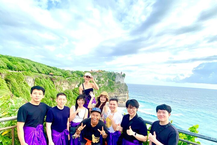 Uluwatu Temple Entry and Kecak Fire Dance Ticket