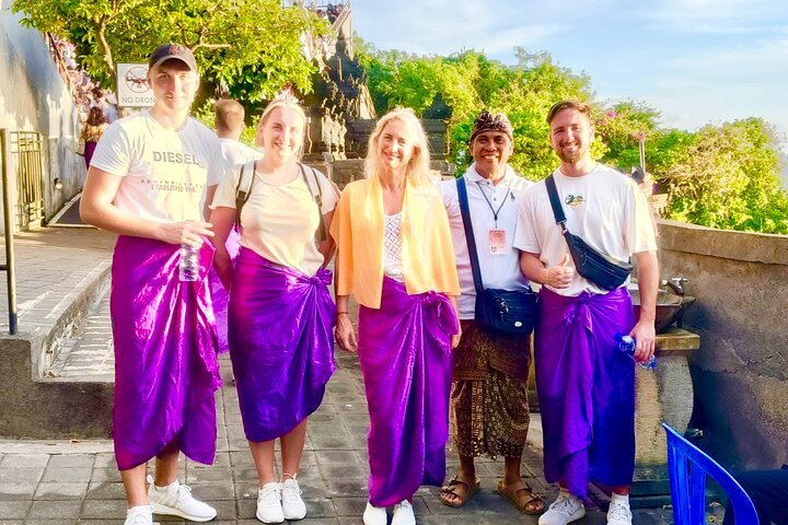 Uluwatu Temple Entry and Kecak Fire Dance Ticket