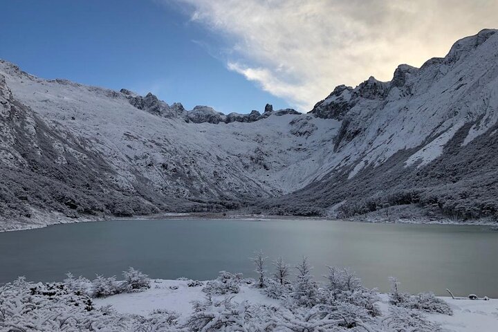 Trekking Tour Laguna Esmeralda and Fuegian Valleys