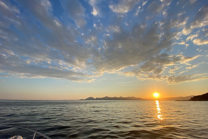 Private escape to discover Cannes & Lerins islands from the sea