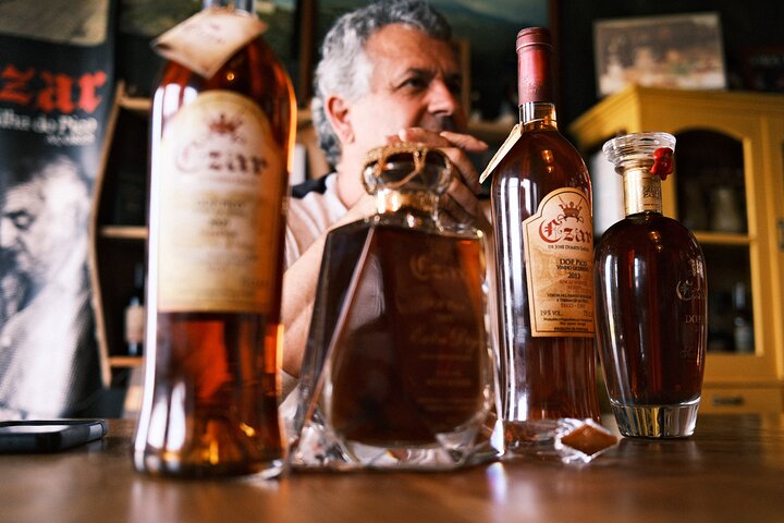 Award-Winning Luxury Wine Tasting at the Czar Pico Winery