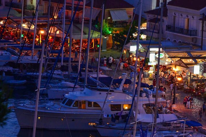Visit Pythagorio in the evening - Bus Transfer (from east samos)