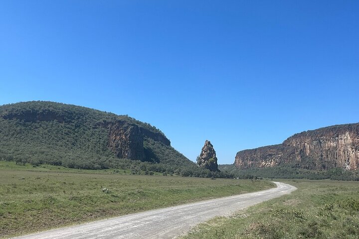 Hell's Gate Cycling Tour & Lake Naivasha Boat Ride from Nairobi