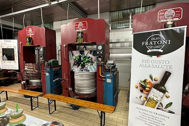 Ascoli Olive Oil Tour with Tasting and Local Food Pairing