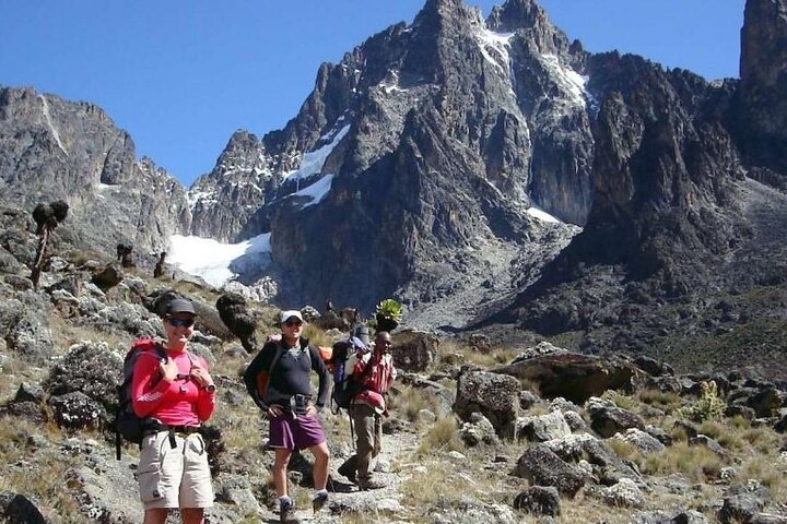 5 Days Mt Kenya Climbing Chogoria Naro Moru Route