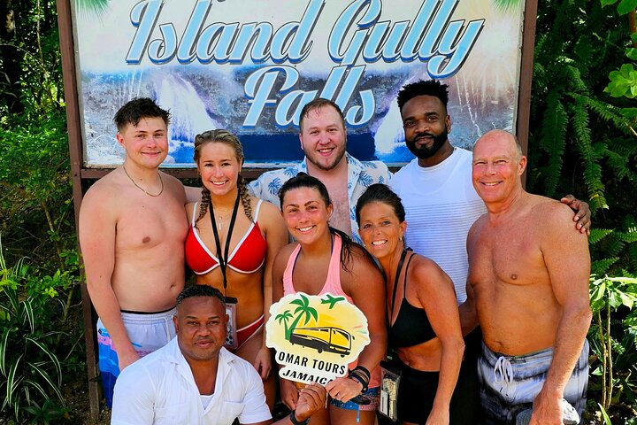 Blue Hole and River Tubing Ocho Rios