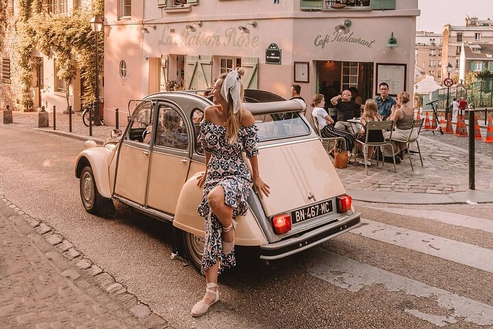 Discover Paris in Style Aboard a Classic French Vintage Car!