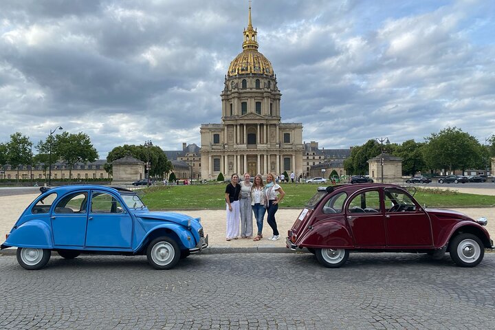 Discover Paris in Style Aboard a Classic French Vintage Car!