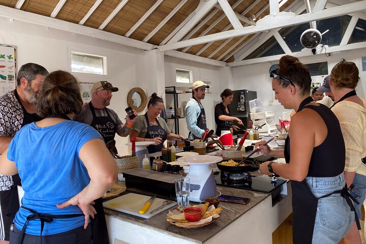 Learn to cook Indonesian food at Gili Cooking Classes Trawangan