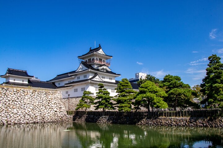 Toyama Customized Private Tour in 1 Day with Licensed Guide
