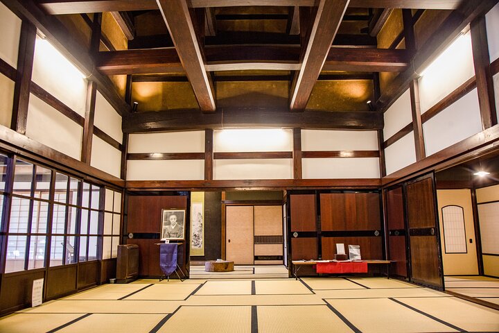 Toyama Customized Private Tour in 1 Day with Licensed Guide