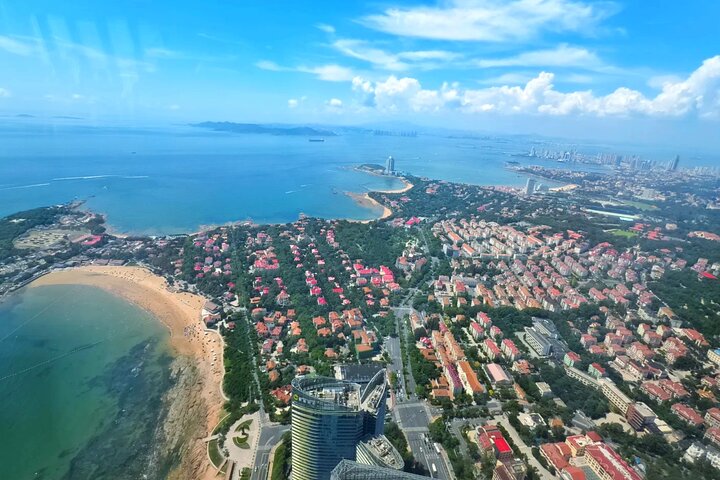 Qingdao After Dark: 4-Hour Illumination Tour with Options