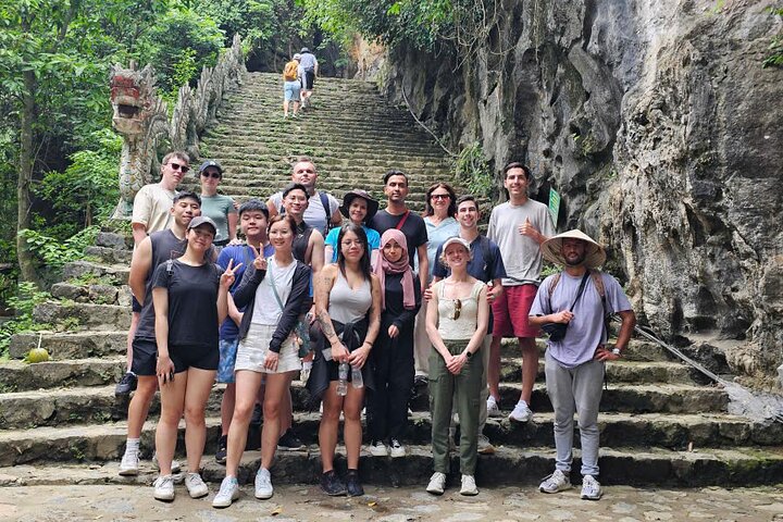 Ninh Binh Day Tour from Hanoi with Boat and Bike