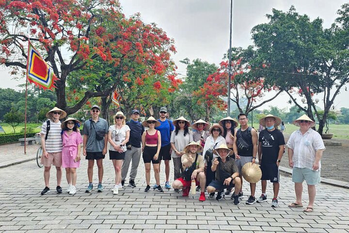 Ninh Binh Day Tour from Hanoi with Boat and Bike