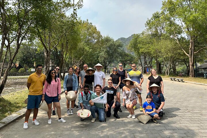 Ninh Binh Day Tour from Hanoi with Boat and Bike
