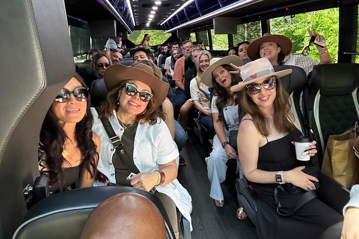 Nashville to Jack Daniel's Distillery Bus Tour + Whiskey Tastings