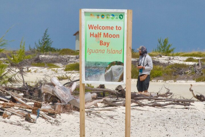 Half Day Snorkel from Providenciales with Visit to Half Moon Bay