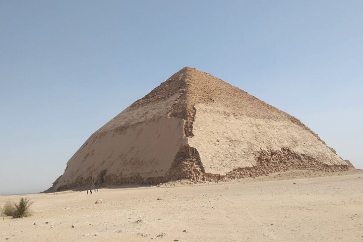 Saqqara , Memphis and Dahsur Day Tour